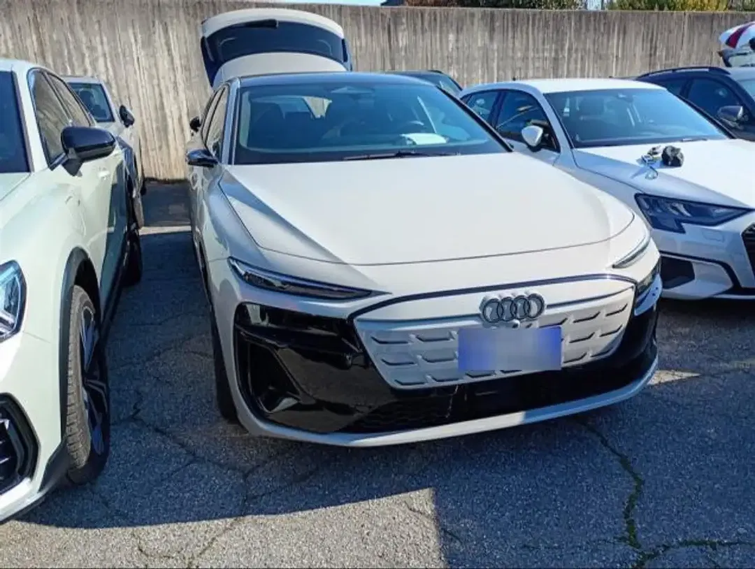 Audi S6 e-tron - Thumbnail 4