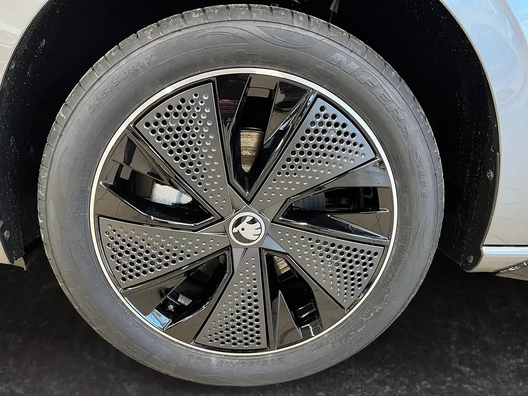 Skoda Scala - Thumbnail 14