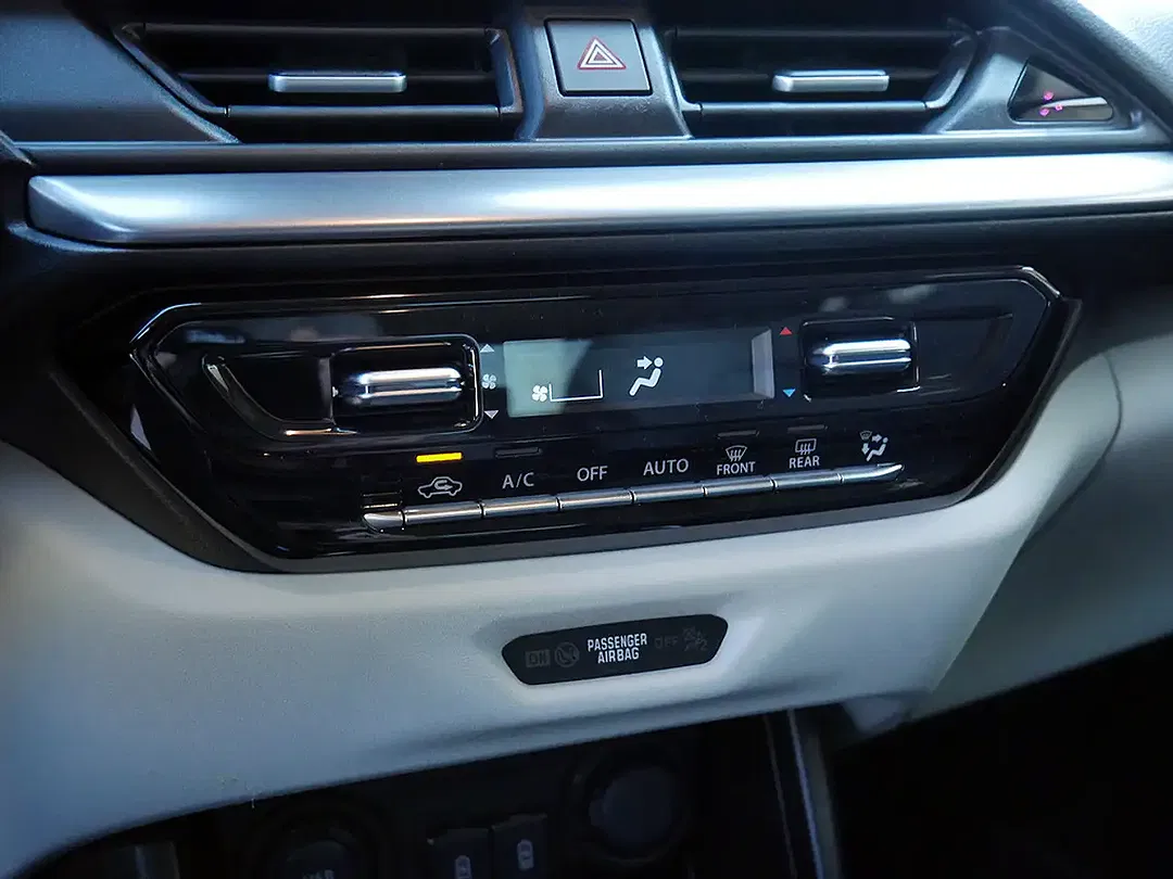 Suzuki Swift - Thumbnail 15