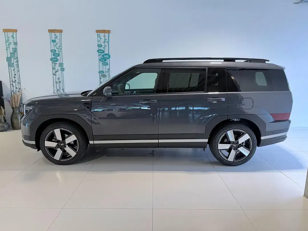 Hyundai SANTA FE - Thumbnail 2