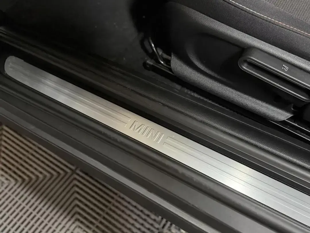 MINI Cooper - Thumbnail 12