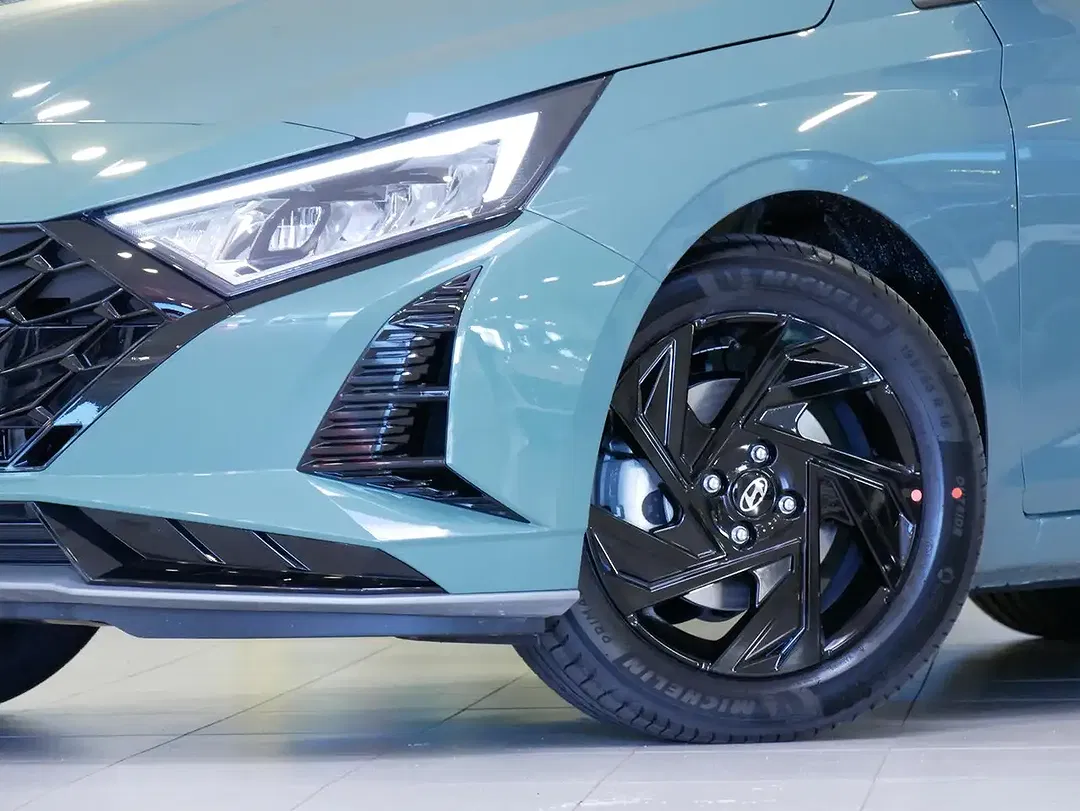 Hyundai i20 - Thumbnail 3