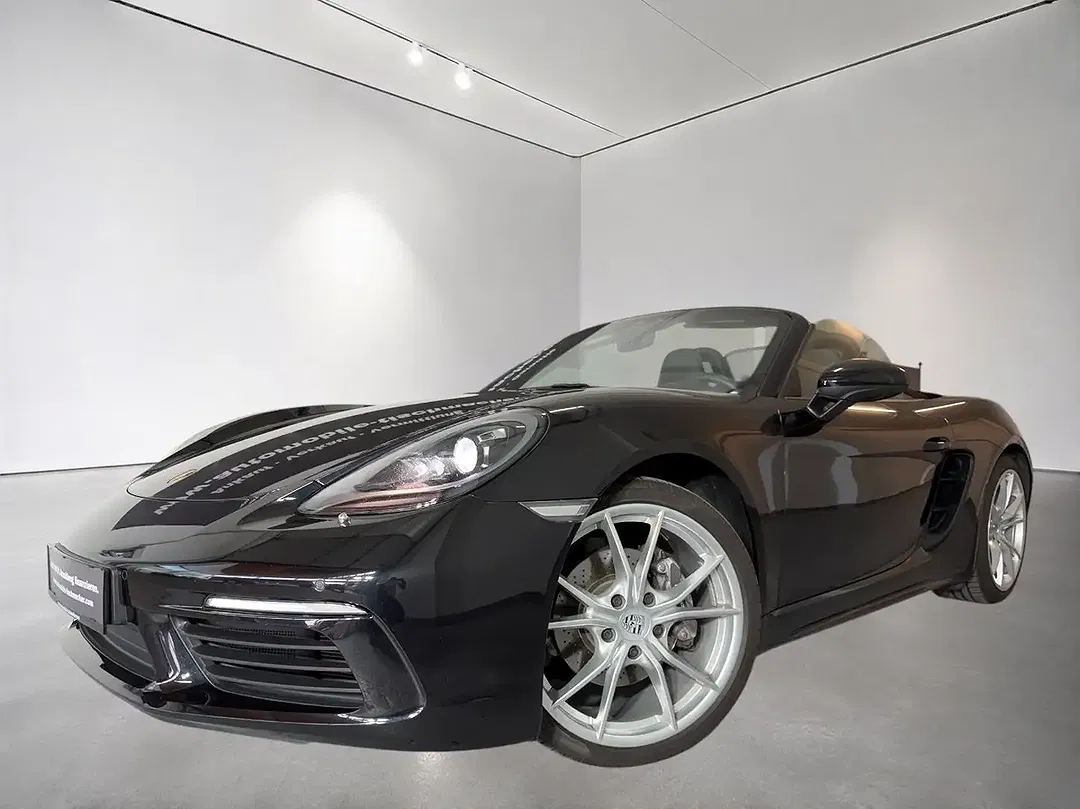 Porsche Boxster - Thumbnail 1