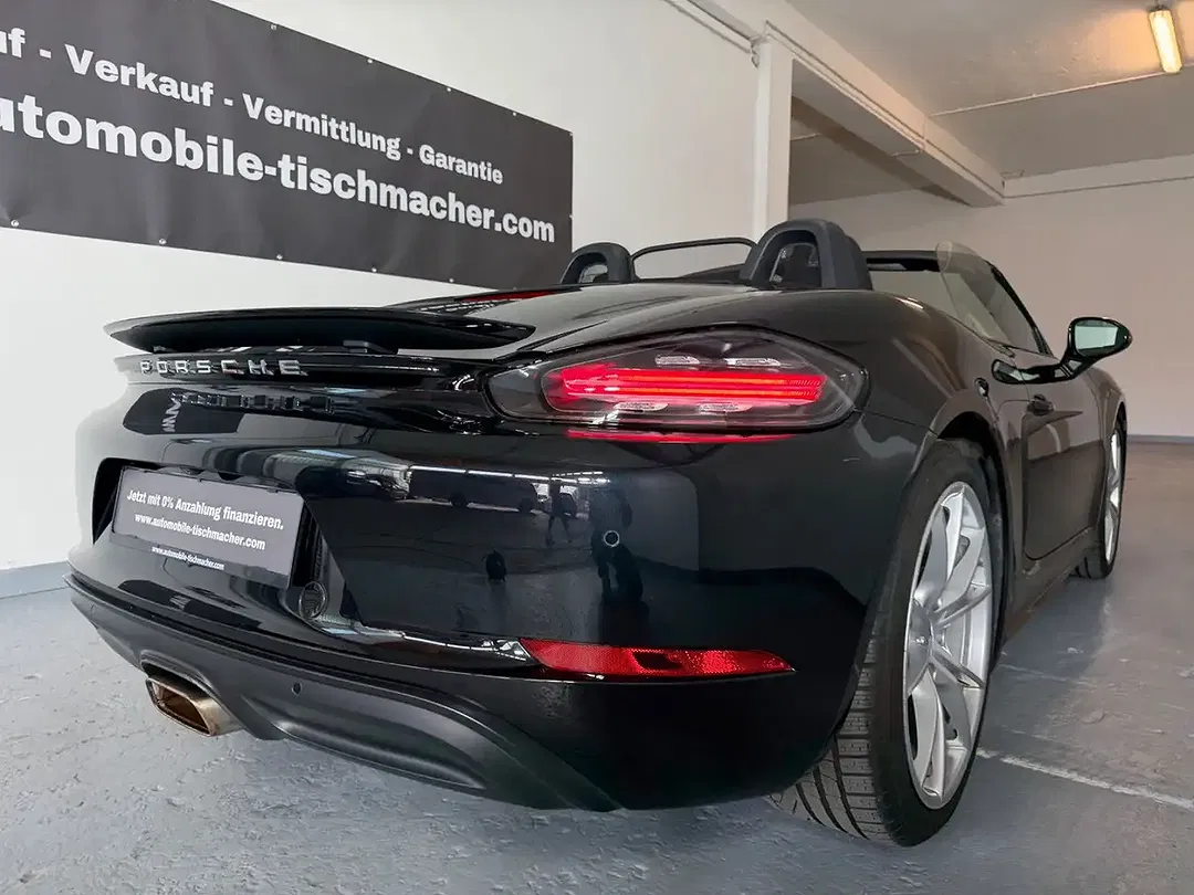 Porsche Boxster - Thumbnail 11