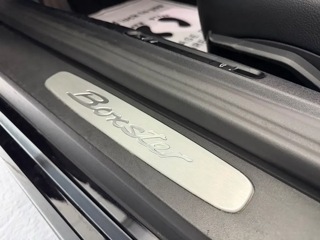 Porsche Boxster - Thumbnail 38
