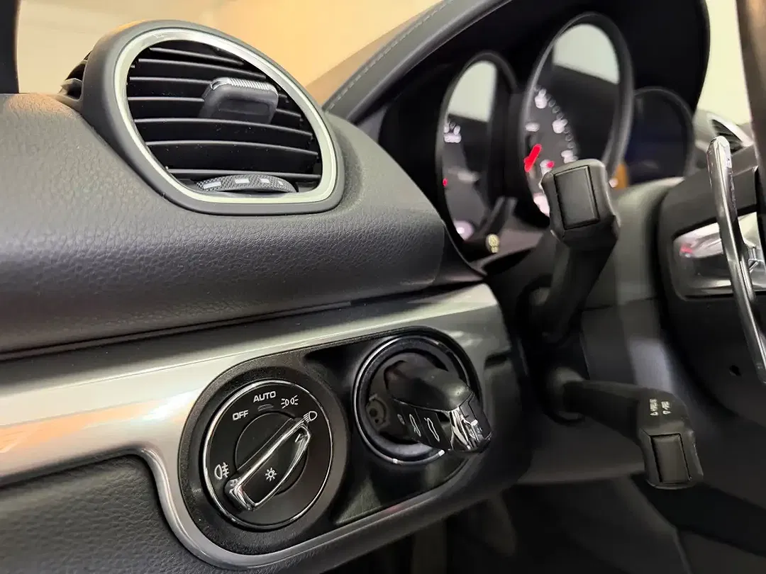 Porsche Boxster - Thumbnail 42