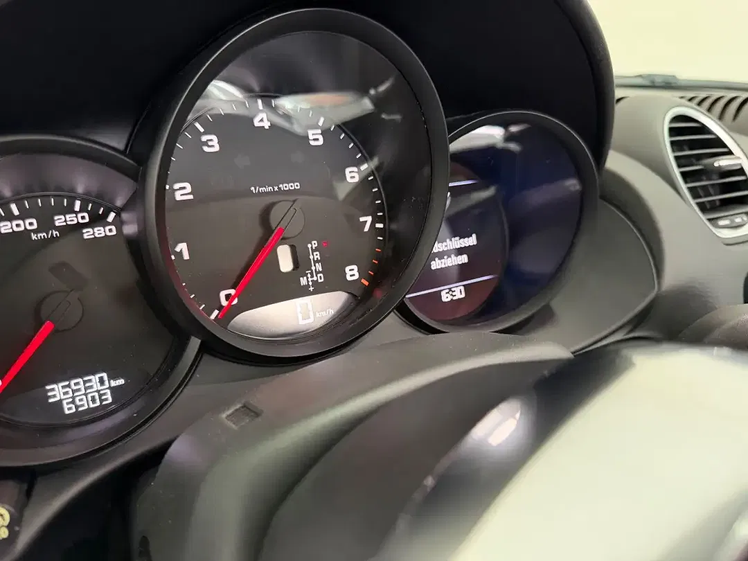 Porsche Boxster - Thumbnail 43