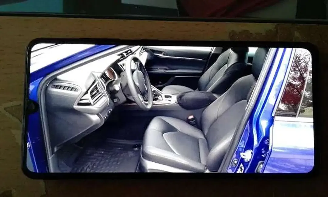 Toyota Camry - Thumbnail 5