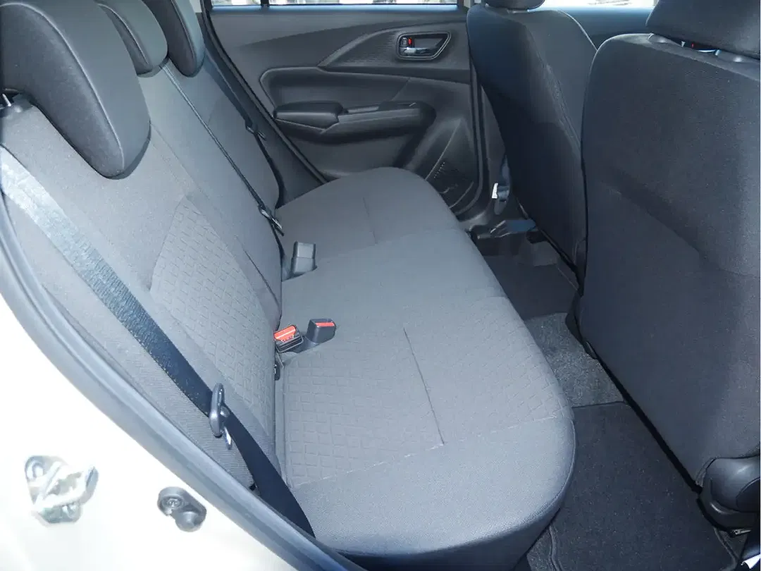 Suzuki Swift - Thumbnail 8