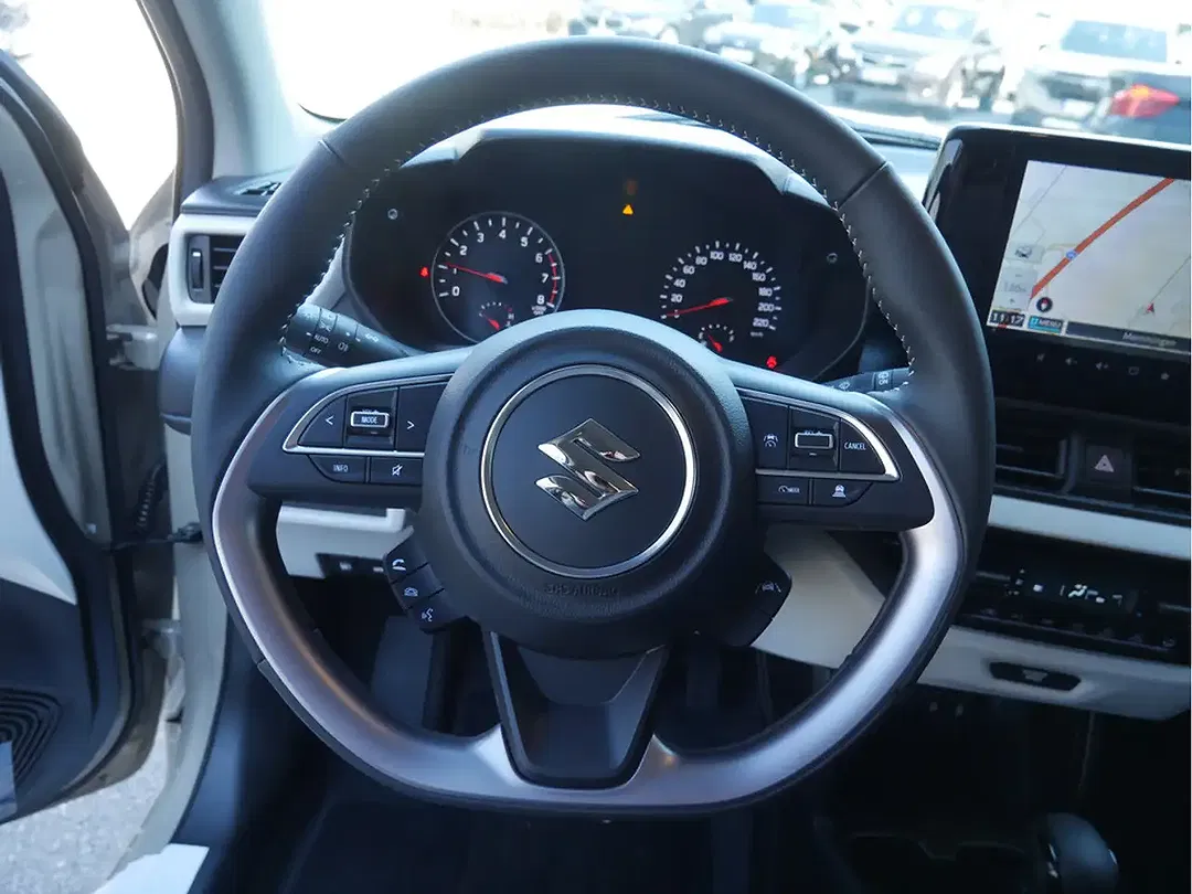 Suzuki Swift - Thumbnail 10