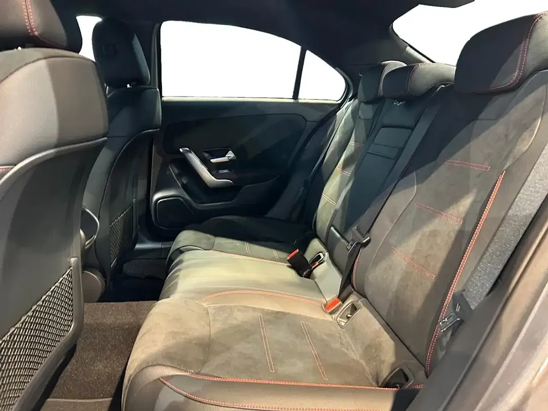 Mercedes-Benz A 200 - Thumbnail 7