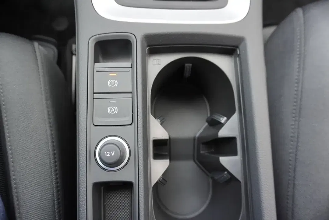 Audi Q3 - Thumbnail 29
