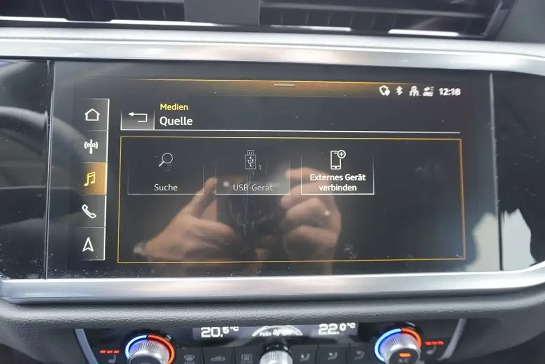 Audi Q3 - Thumbnail 34