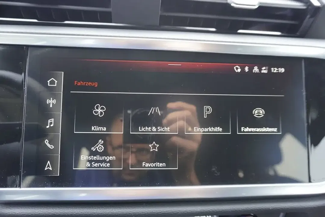Audi Q3 - Thumbnail 37