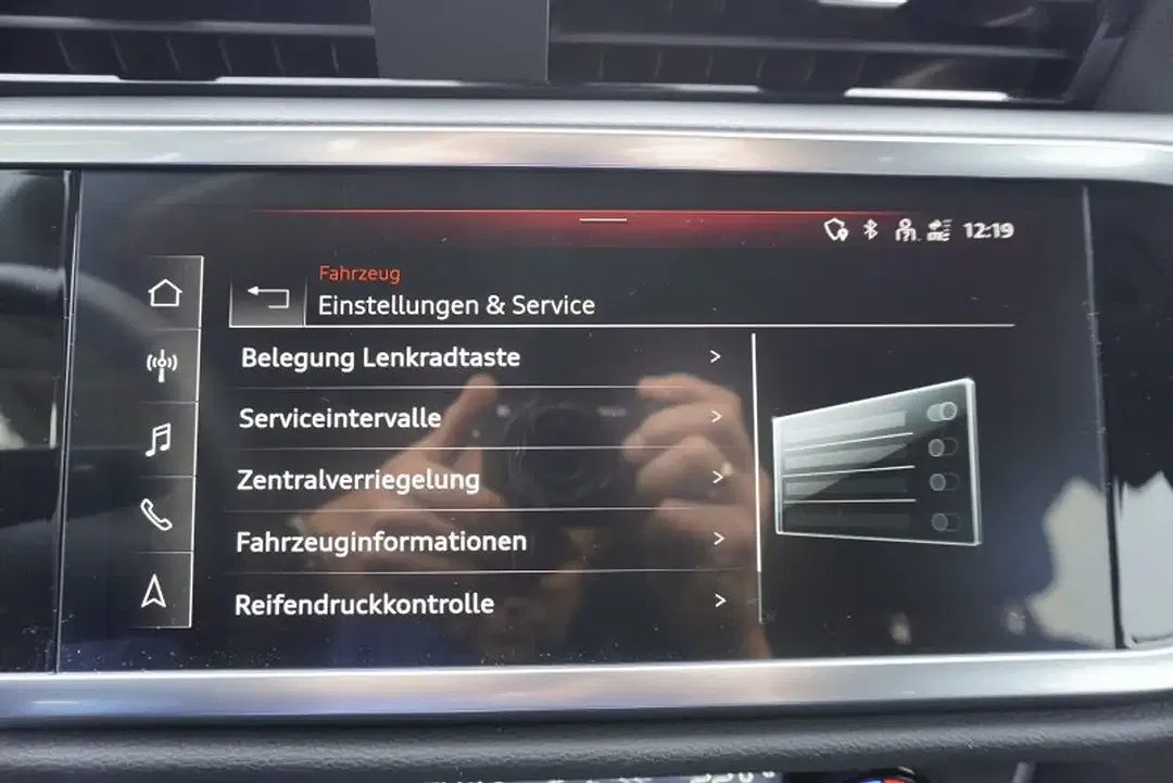 Audi Q3 - Thumbnail 43