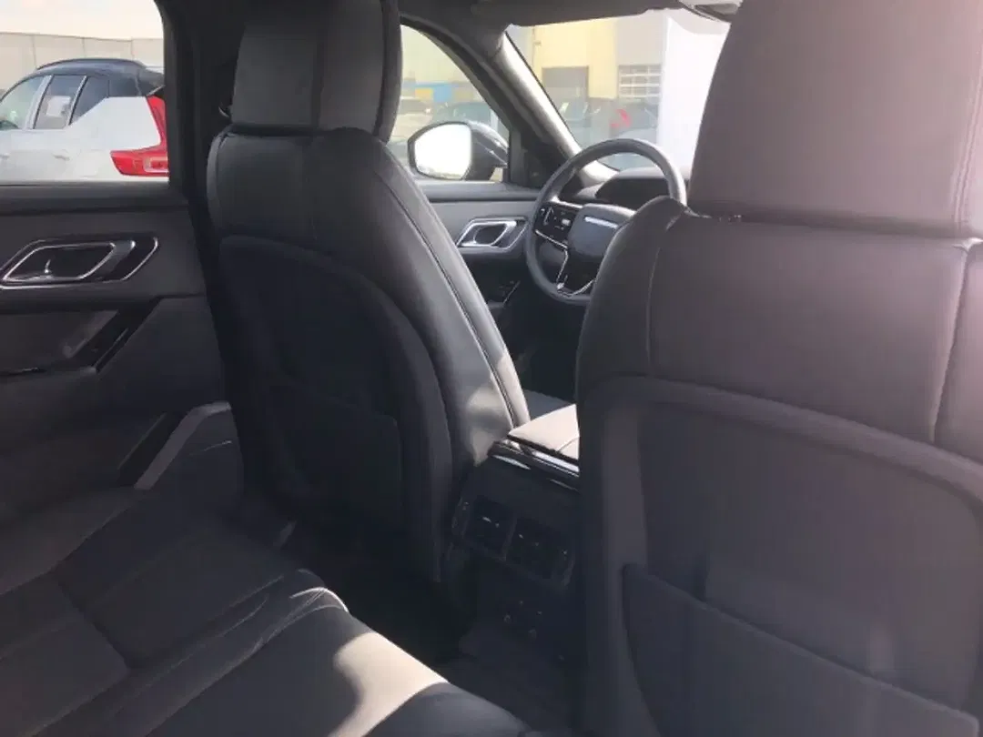 Land Rover Range Rover Velar - Thumbnail 12