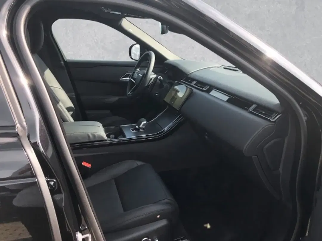 Land Rover Range Rover Velar - Thumbnail 3
