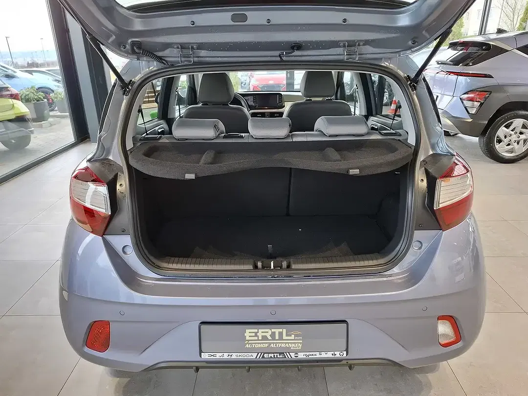 Hyundai i10 - Thumbnail 8