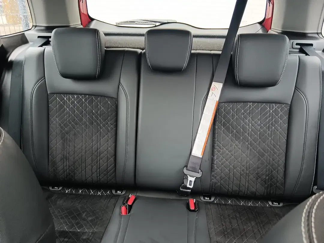 Suzuki Vitara - Thumbnail 11