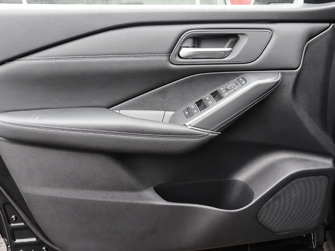Nissan Qashqai - Thumbnail 8