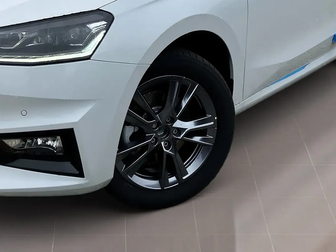 Skoda Fabia - Thumbnail 6
