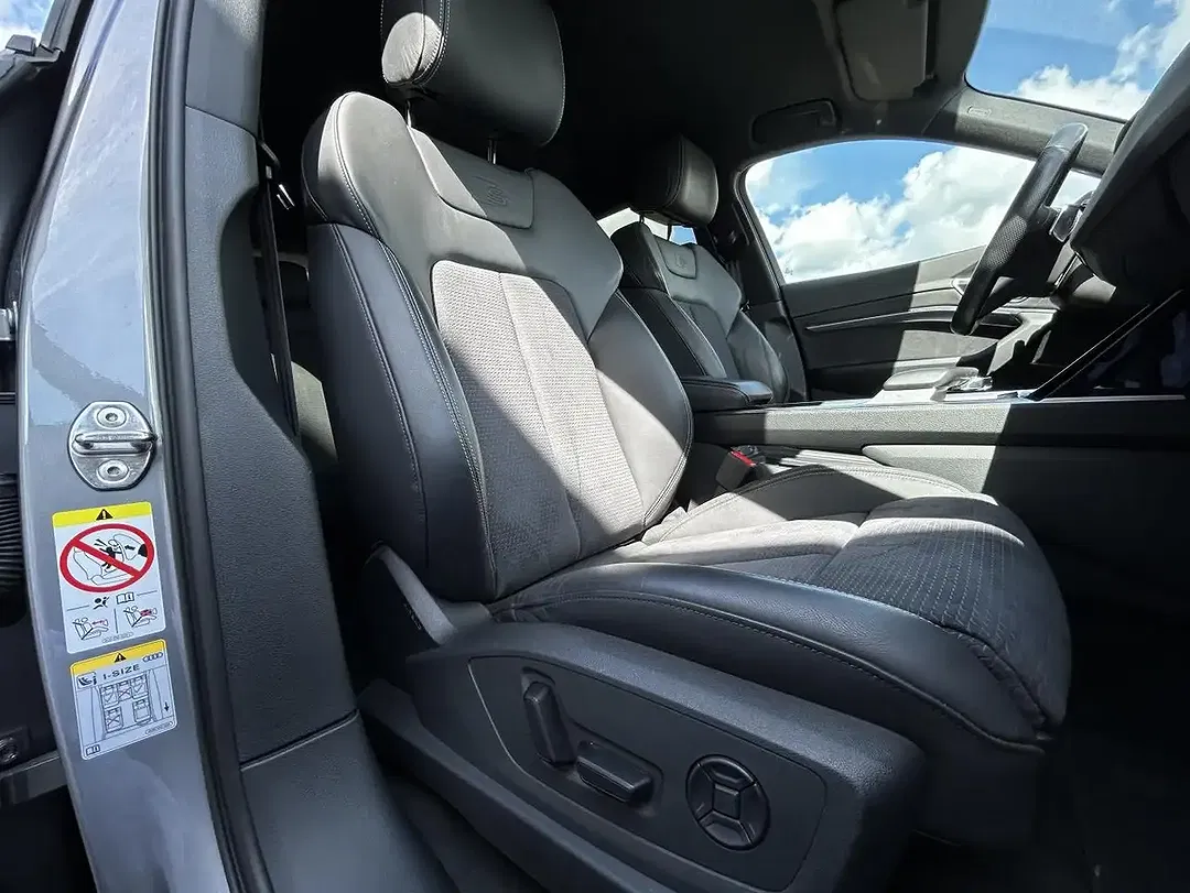 Audi e-tron - Thumbnail 12
