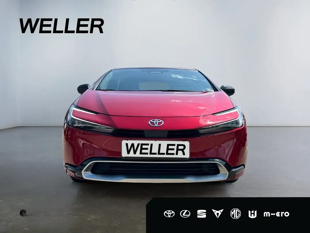 Toyota Prius - Thumbnail 2