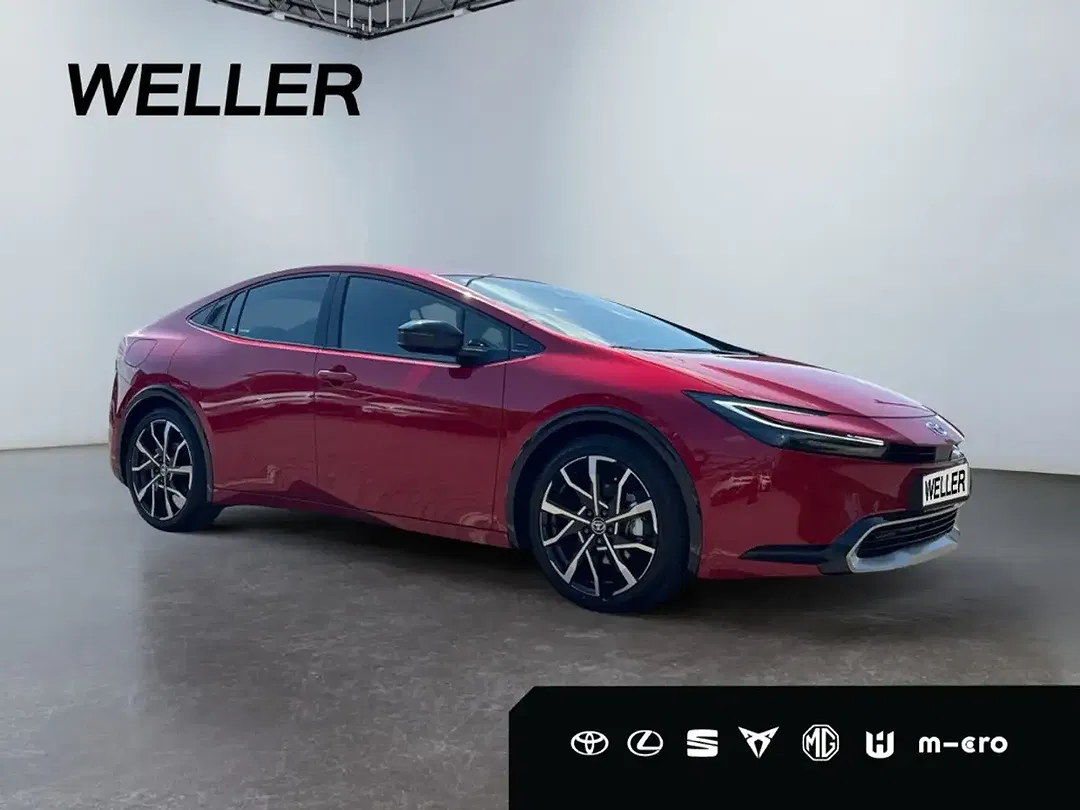 Toyota Prius - Thumbnail 3