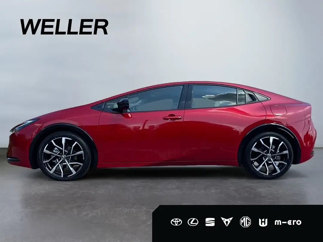 Toyota Prius - Thumbnail 4