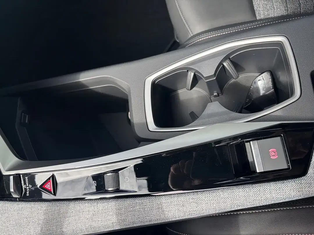 Peugeot 5008 - Thumbnail 11