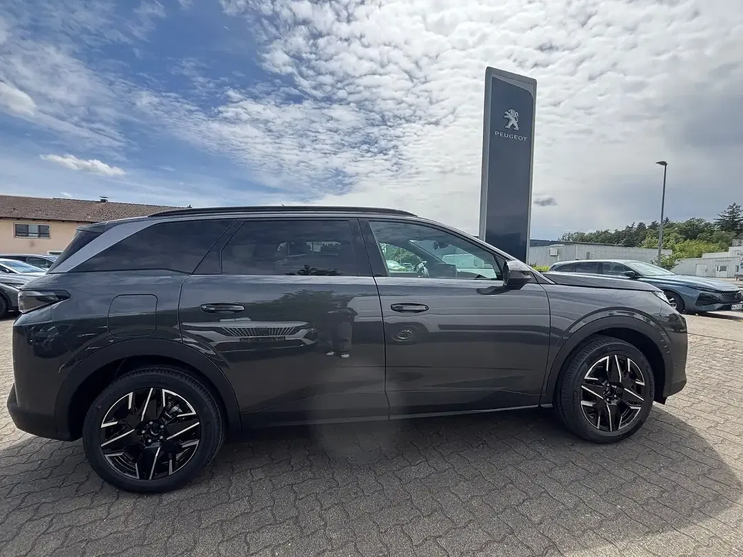 Peugeot 5008 - Thumbnail 4