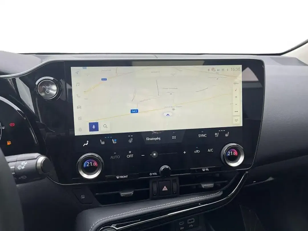 Lexus NX 450h+ - Thumbnail 10