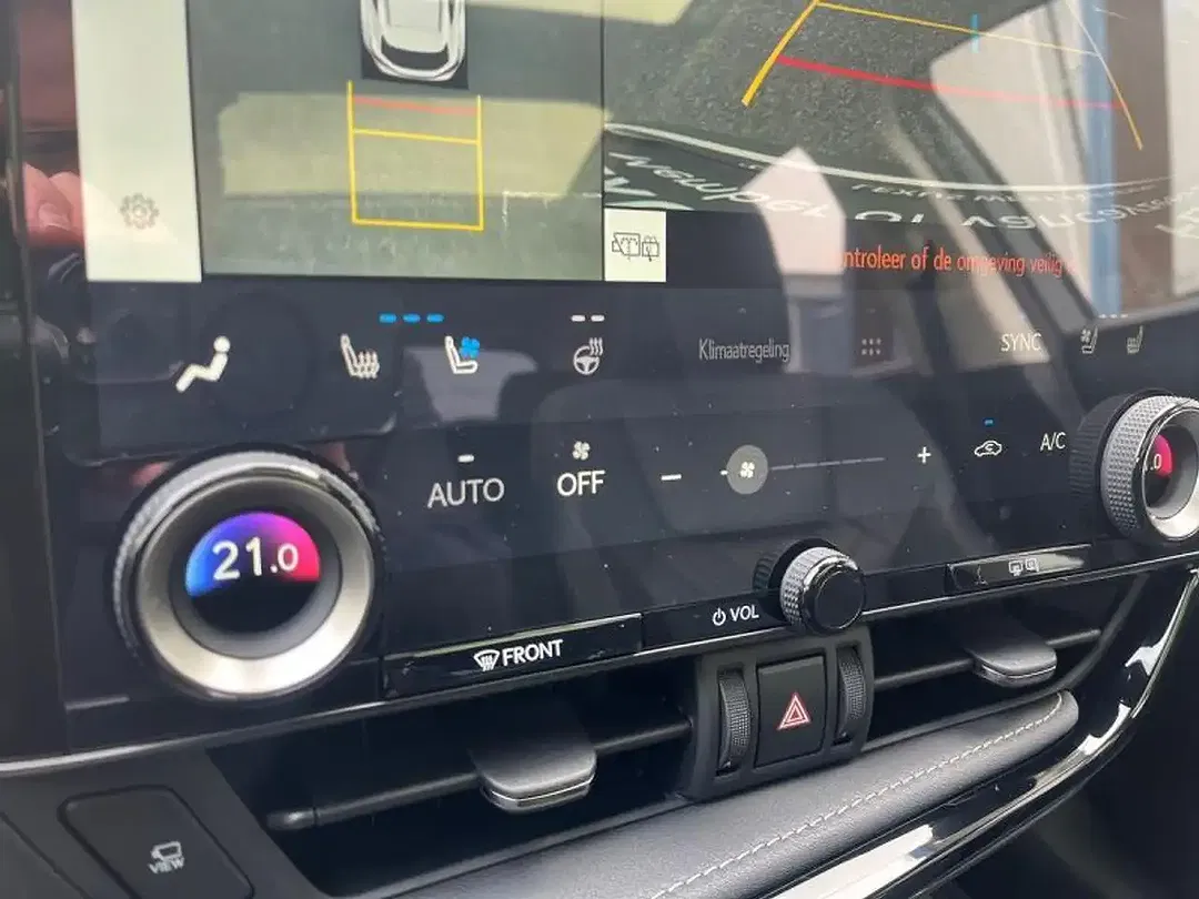 Lexus NX 450h+ - Thumbnail 12