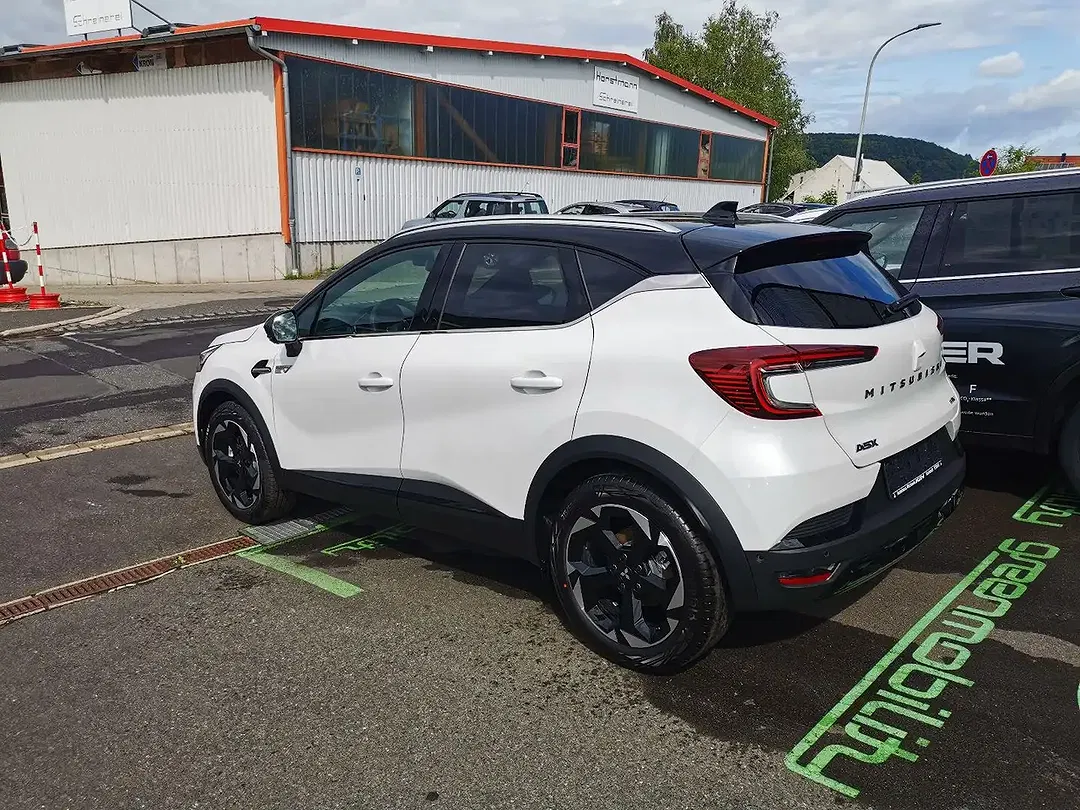 Mitsubishi ASX - Thumbnail 3