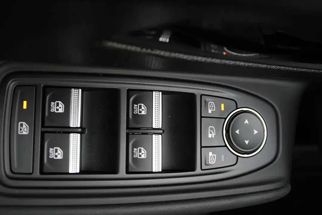 Renault Clio - Thumbnail 13