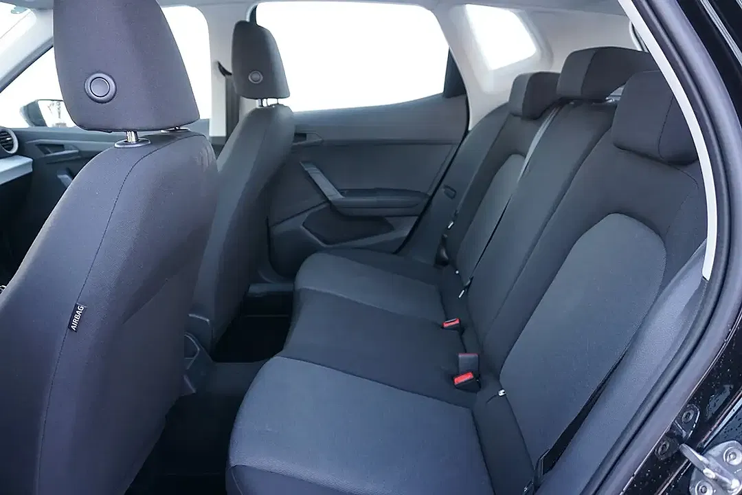 SEAT Arona - Thumbnail 13