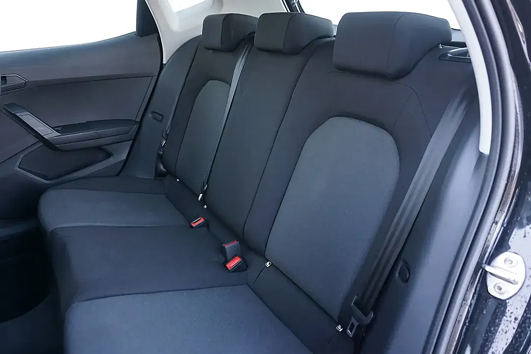 SEAT Arona - Thumbnail 14