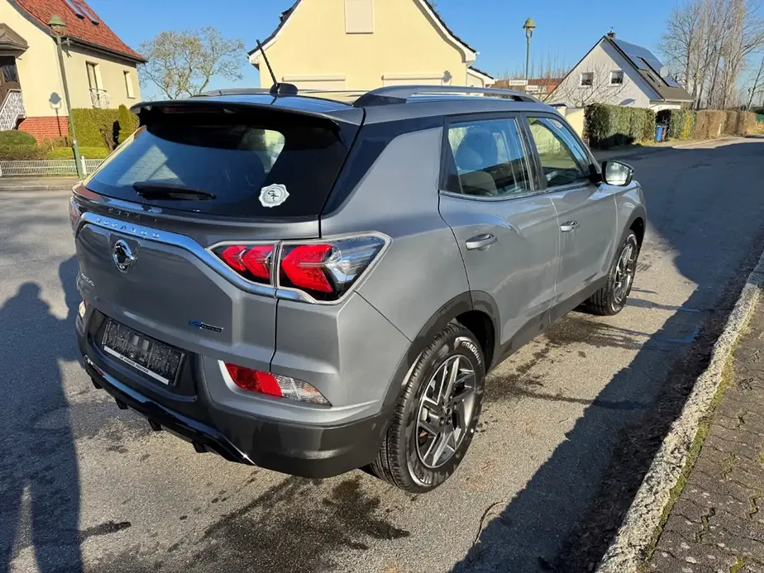 KGM Korando - Thumbnail 7