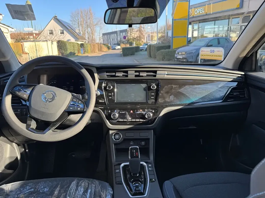 KGM Korando - Thumbnail 9