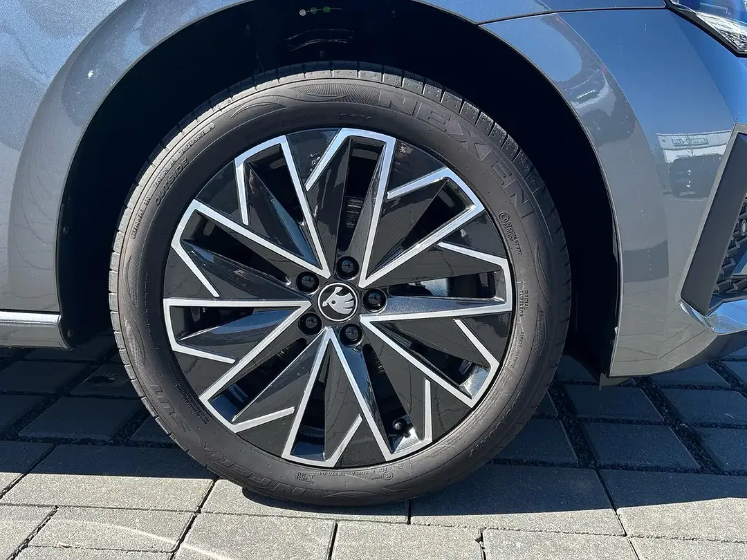 Skoda Scala - Thumbnail 7