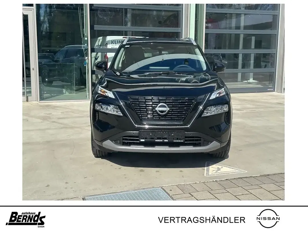 Nissan X-Trail - Thumbnail 2