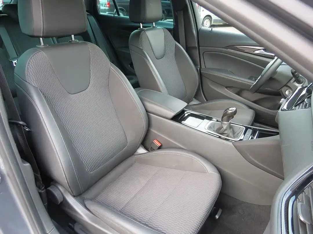 Opel Insignia - Thumbnail 13