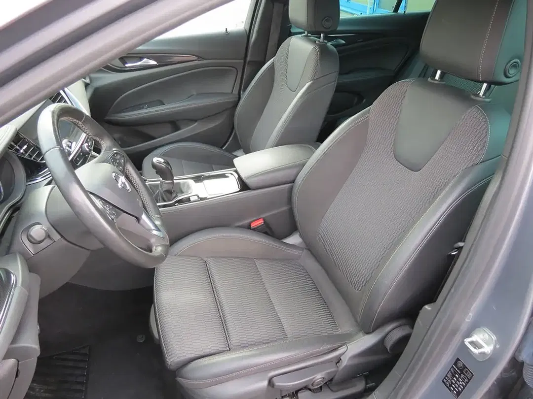 Opel Insignia - Thumbnail 8
