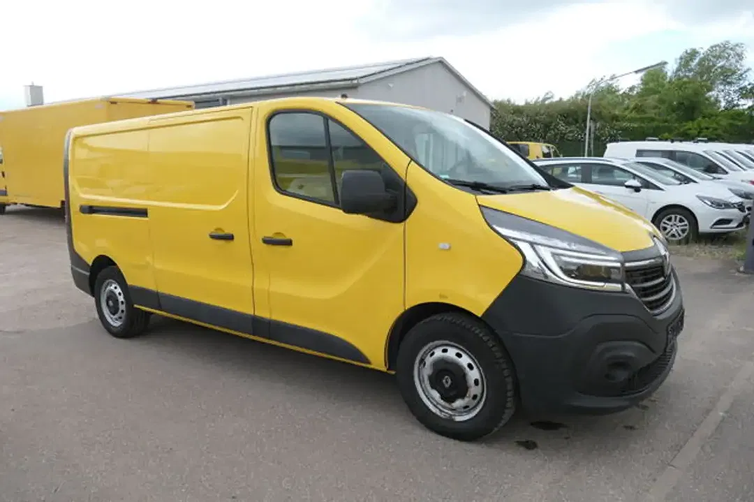 Renault Trafic - Thumbnail 2