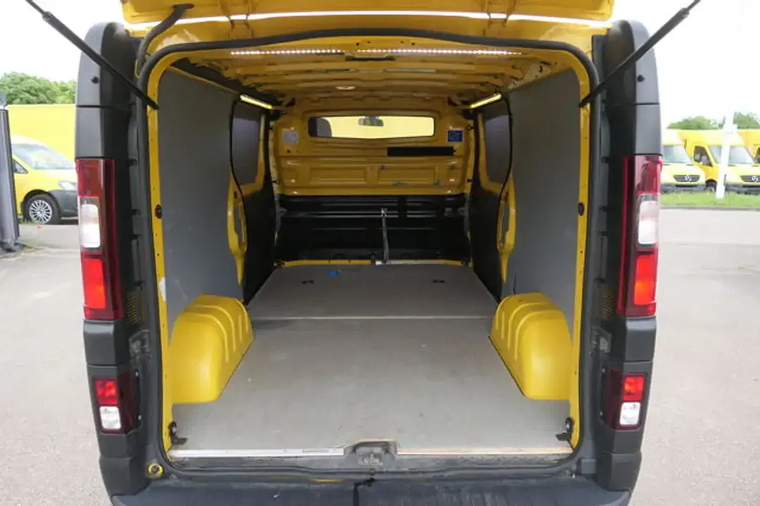 Renault Trafic - Thumbnail 6
