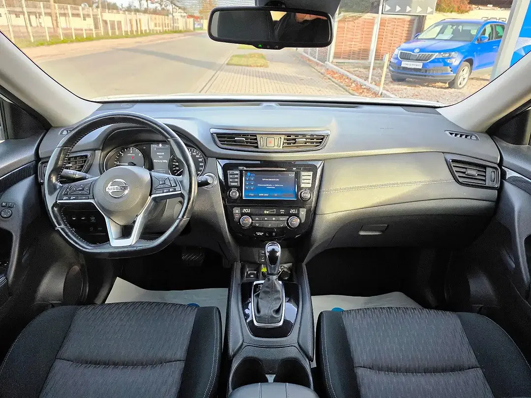 Nissan X-Trail - Thumbnail 6