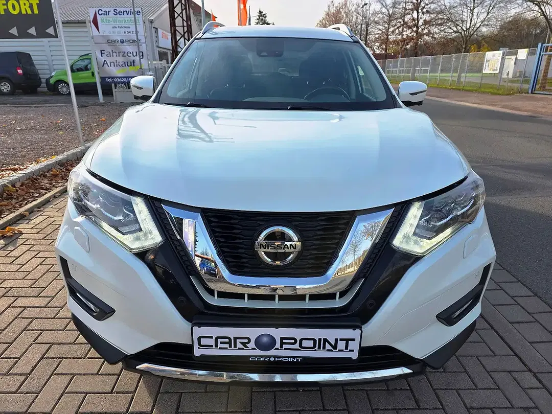 Nissan X-Trail - Thumbnail 2