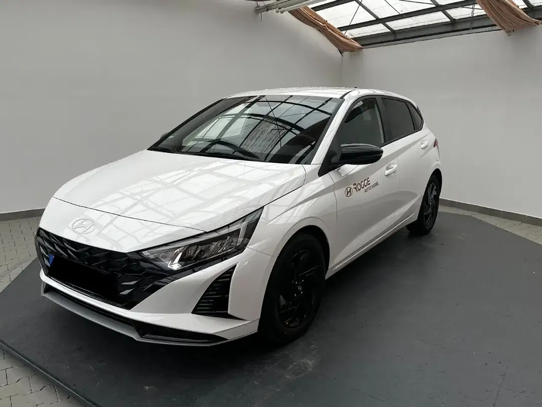 Hyundai i20 - Thumbnail 3