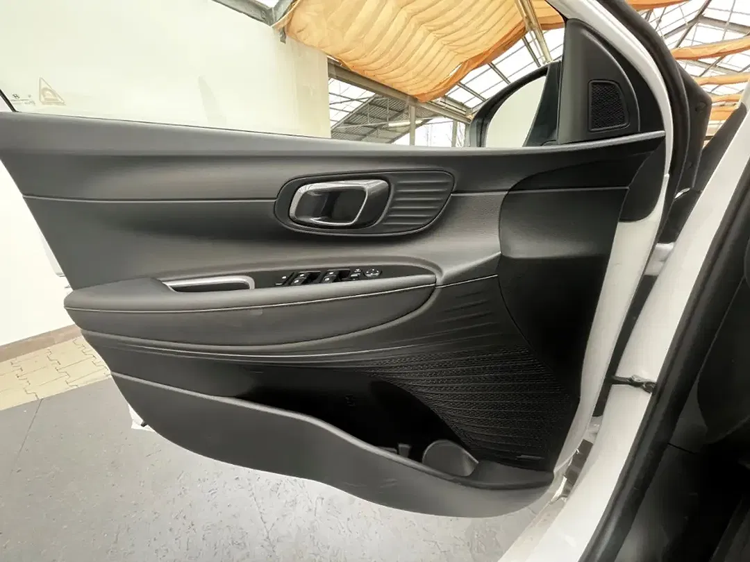 Hyundai i20 - Thumbnail 9