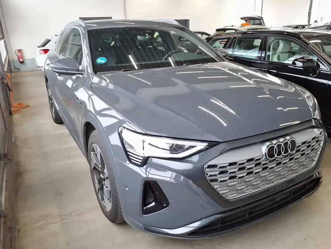 Audi Q8 e-tron - Thumbnail 2